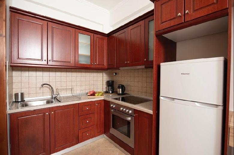 Tsoutsis Apartment