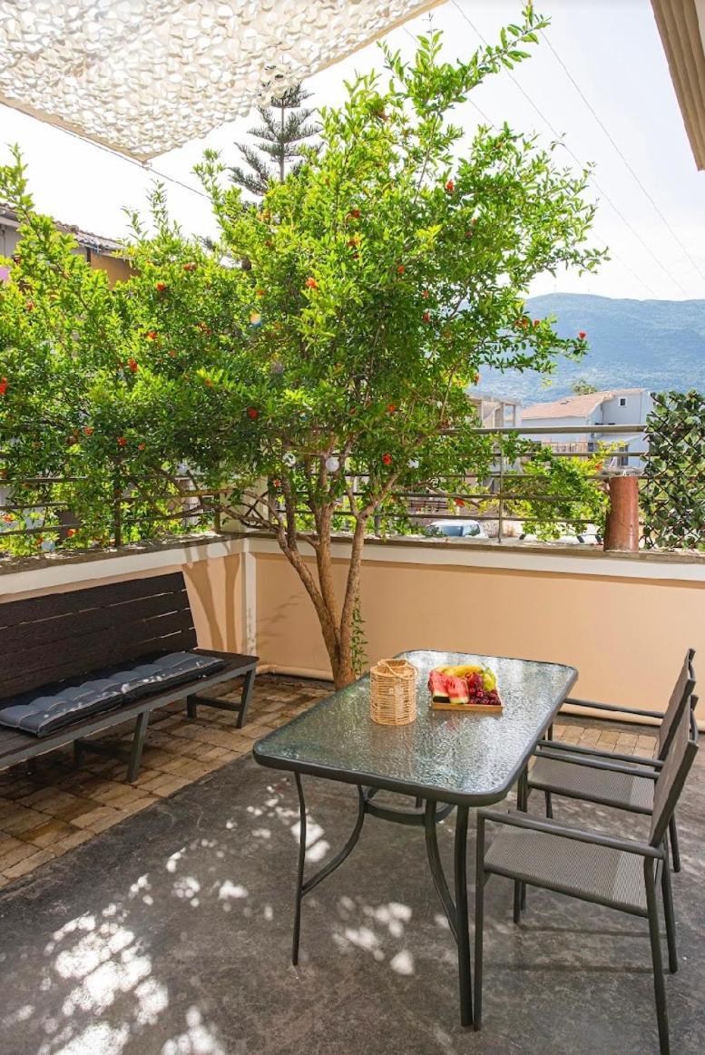 Tsoutsis Apartment Vasiliki (Lefkada)